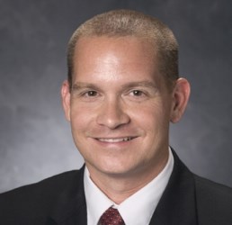 Georgia assistant sports communications director Steven Colquitt receives 2011 SWIMMING World Sports Information Director of the Year honor